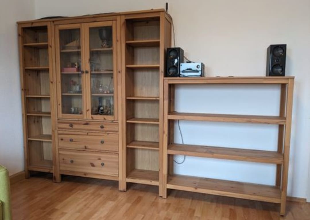 VITRÍNA IKEA HEMNES - 2