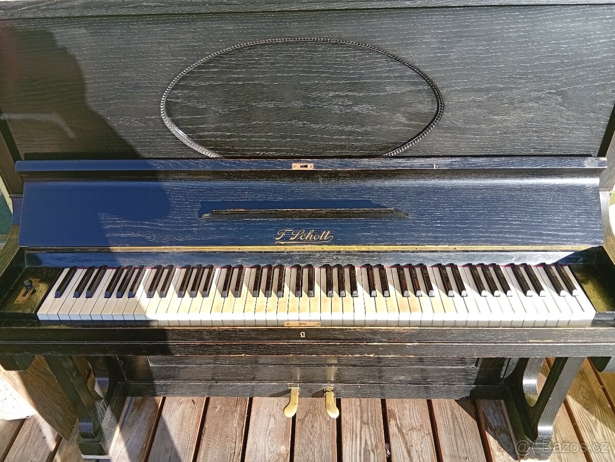 Piano - pianino - klavír F. Schott - 2