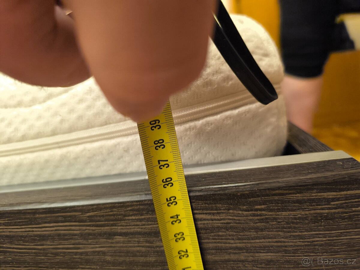 Manželská postel 200 x 180 - 2