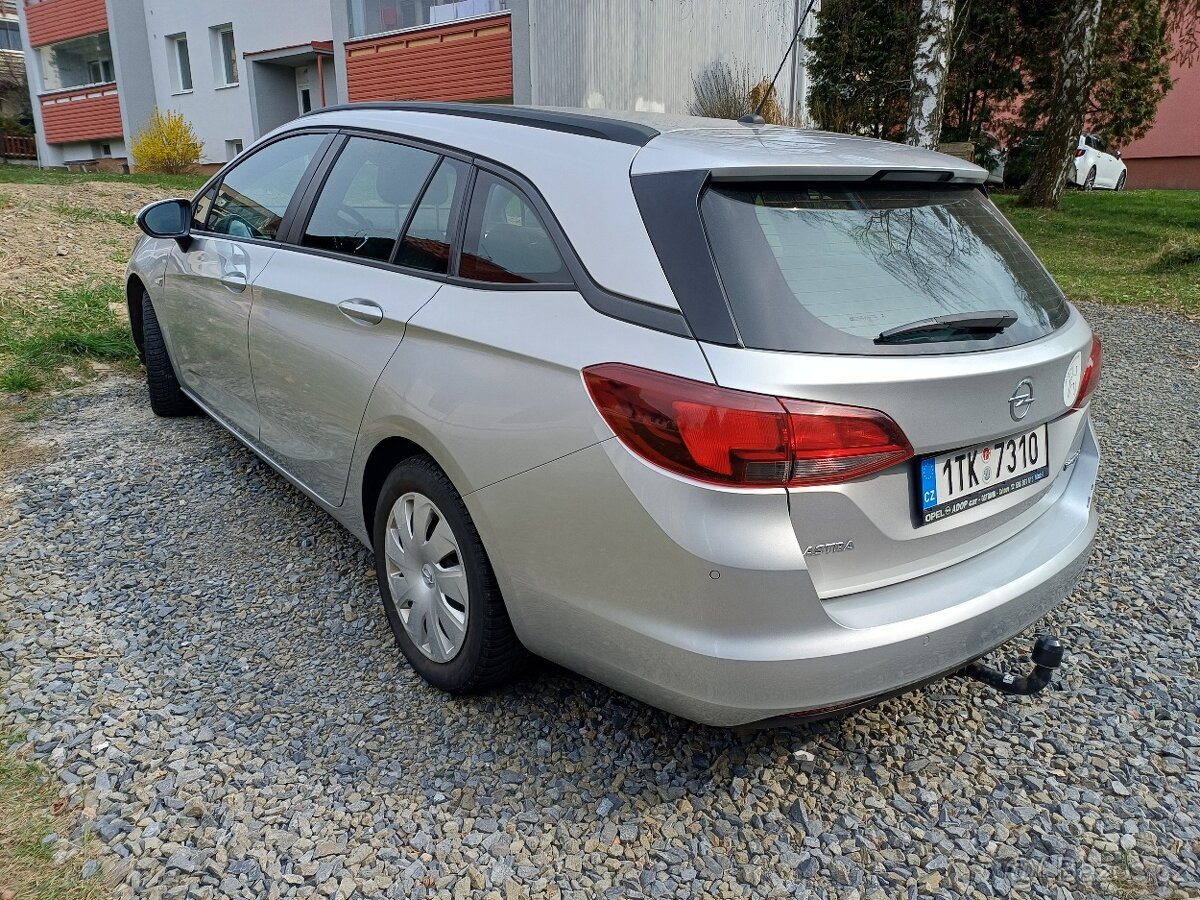 Opel Astra - 2
