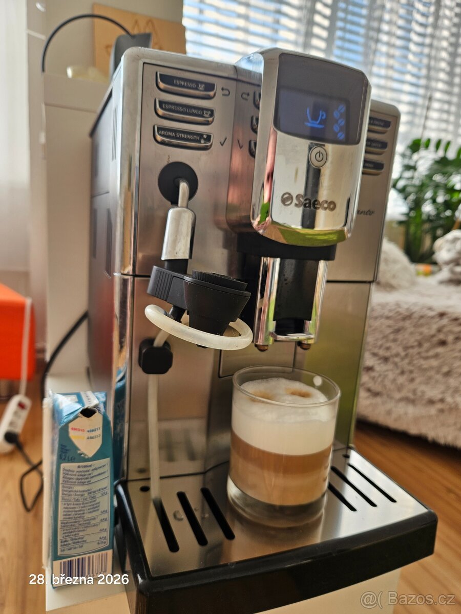 Automaticky kávovar Saeco/Philips Incanto - 2