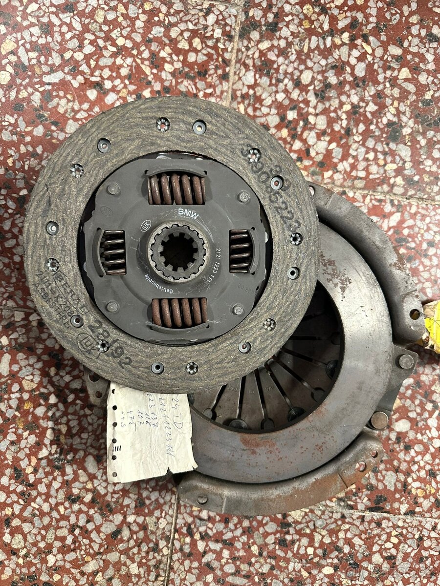 Lamela + přítlačný talíř BMW e30 - e34 - e28 - 2