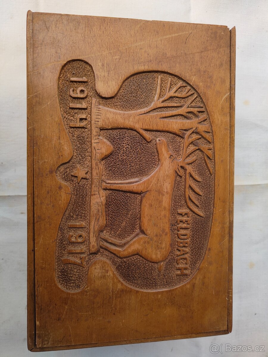 Dřevěná skříňka - 2