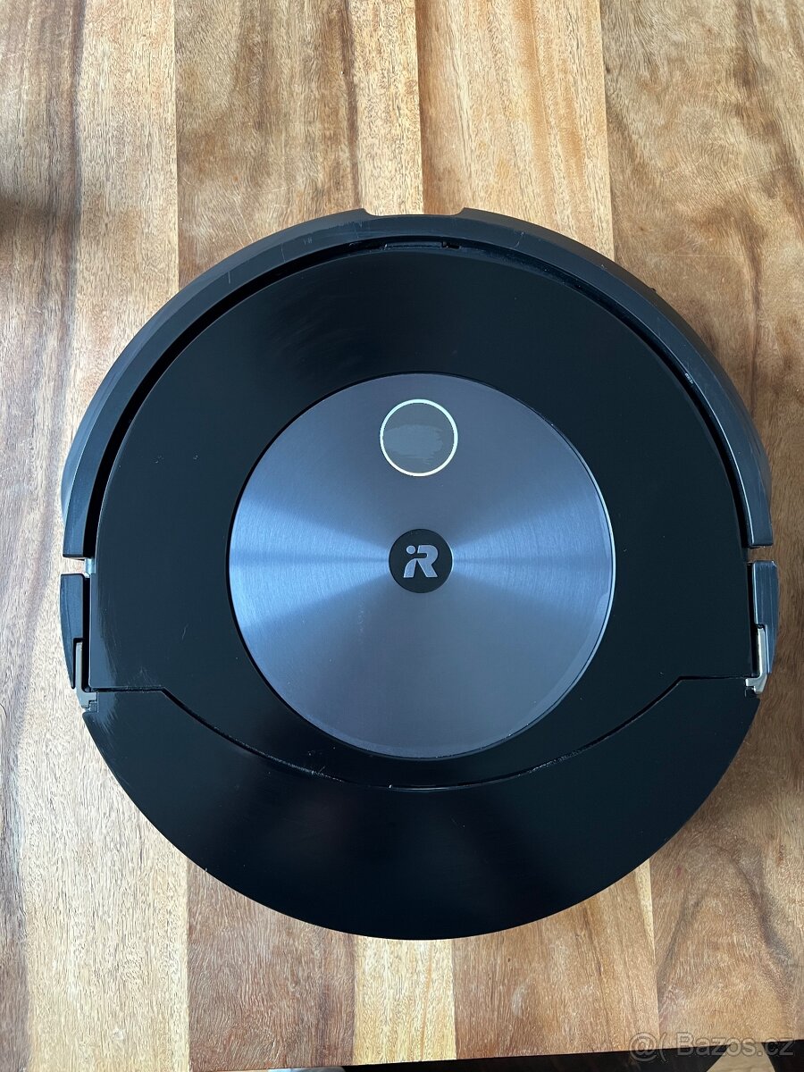 Robotický vysavač iRobot Roomba Combo j7 - 2