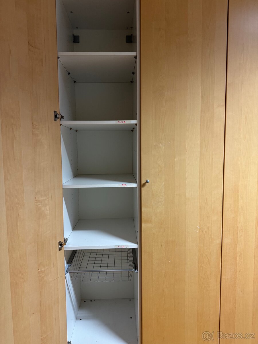 IKEA PAX skříně - 2