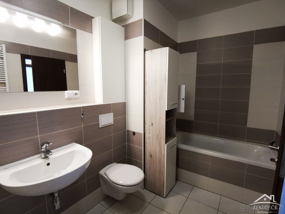 Pronájem Bytu 3+1 s balkonem 100m2 Jihlava - 2