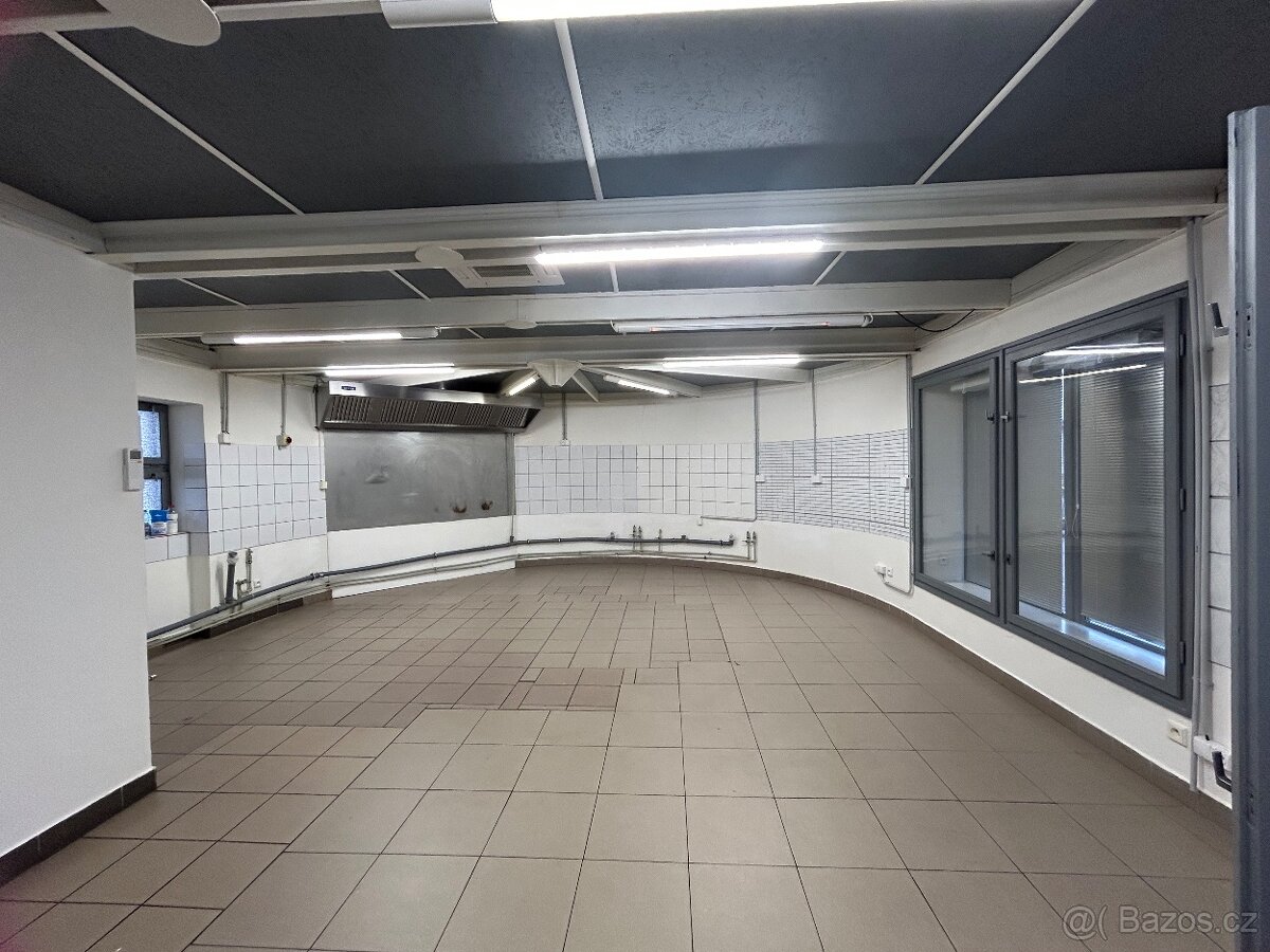 Prodám bývalé bistro - 2