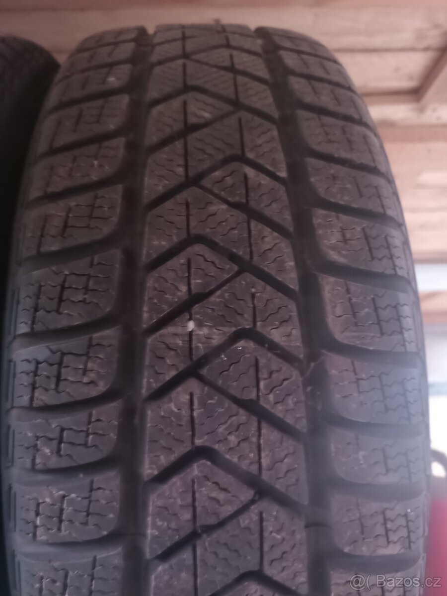 215/55/18 Pirelli - 2