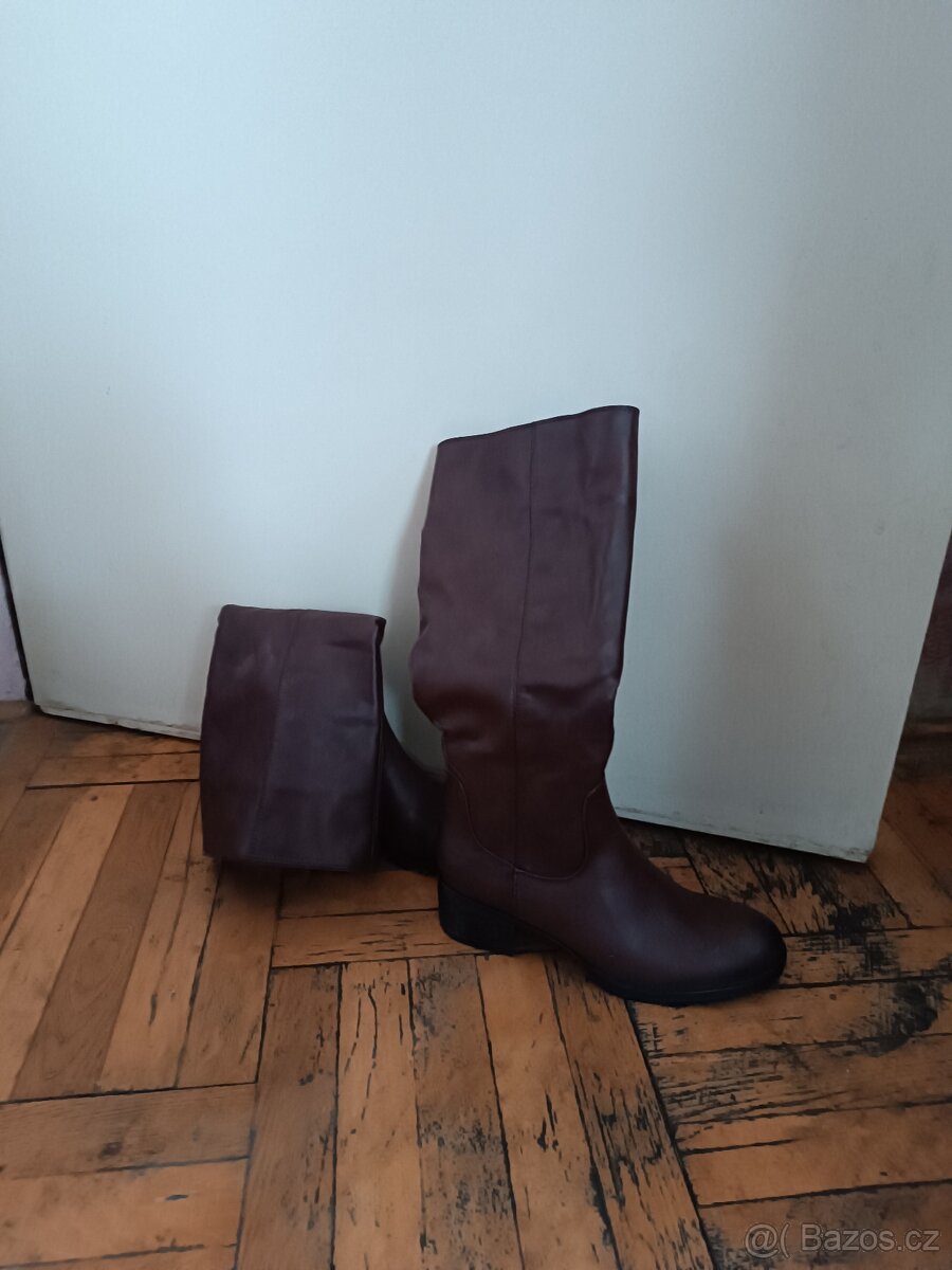 Zimní kozačky - velikost 38 - 2