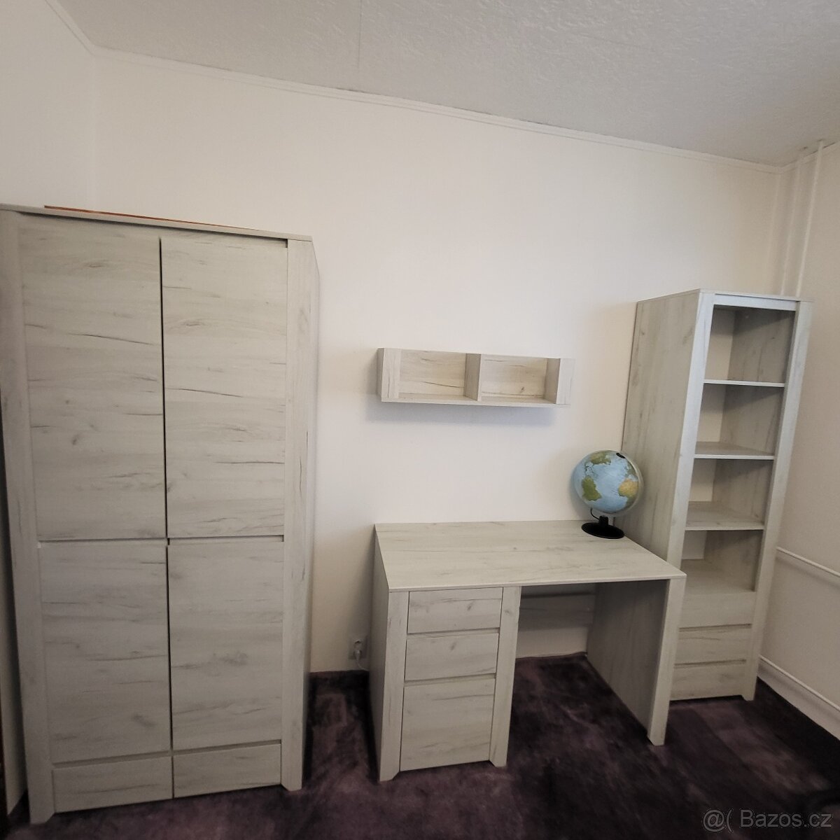 Vysoký regál - dětský pokoj - 2