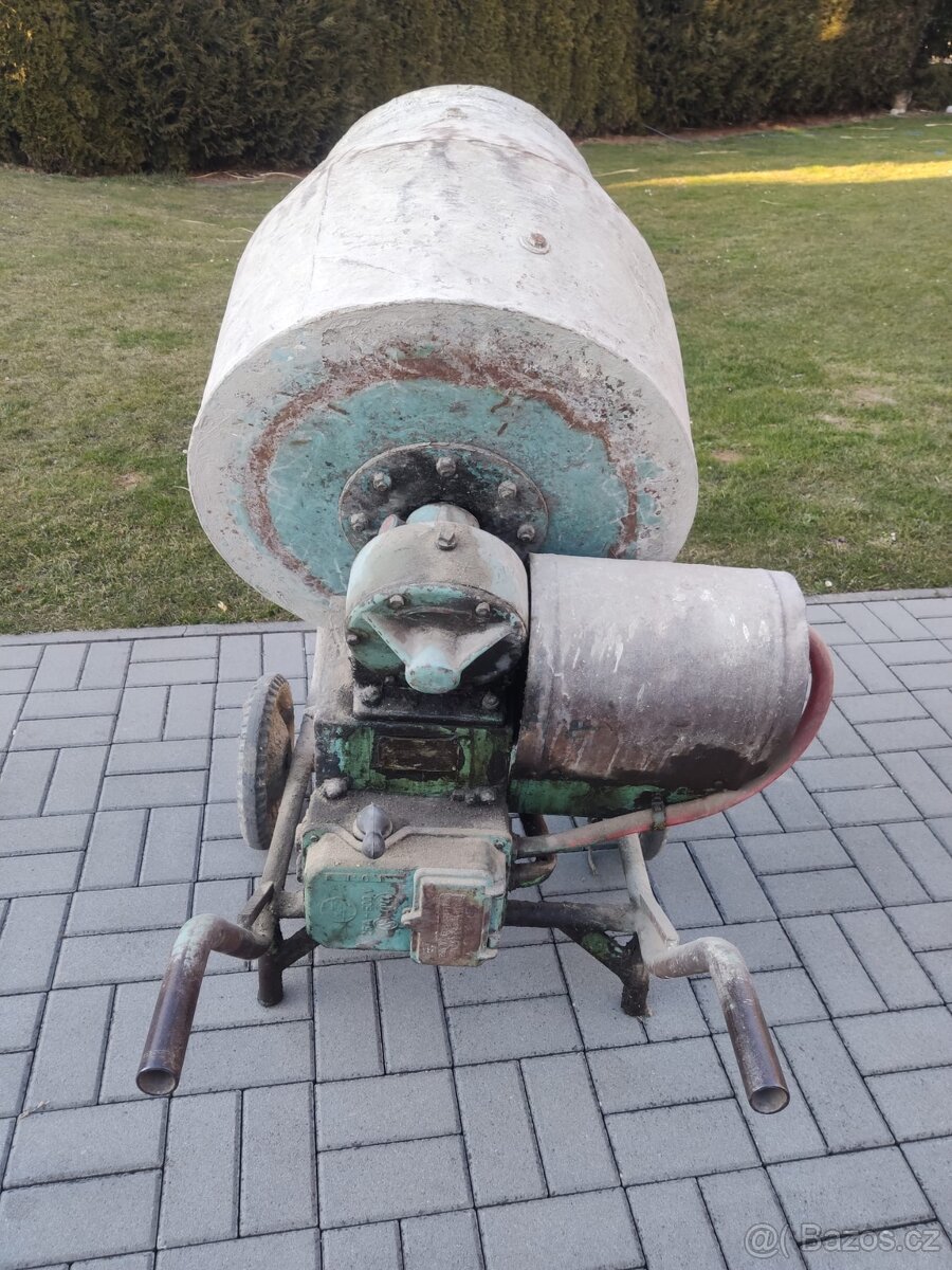 PRODÁM STAVEBNÍ MÍCHAČKU 380V - 2