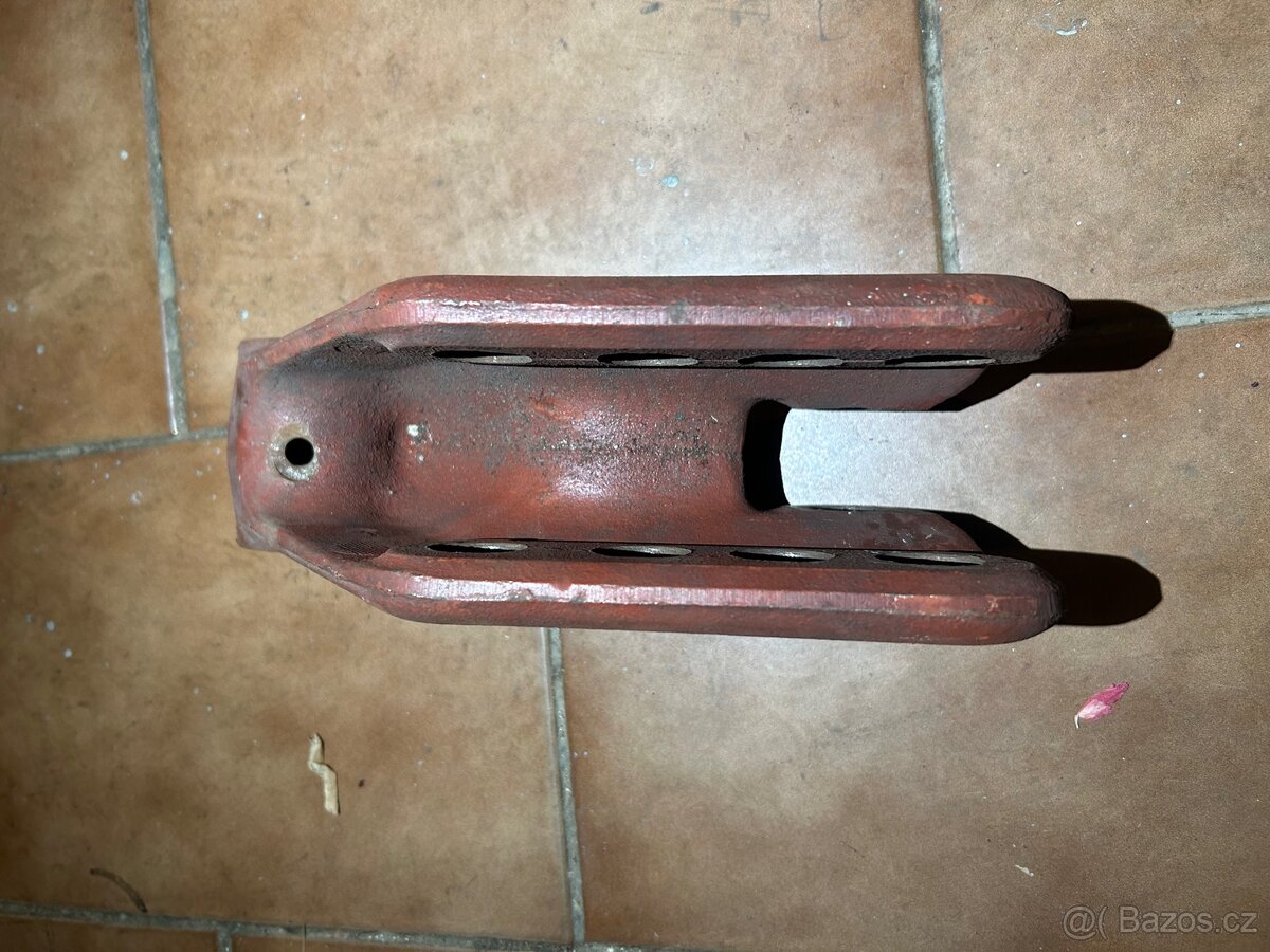 Konzole 3.bodu Zetor - 2