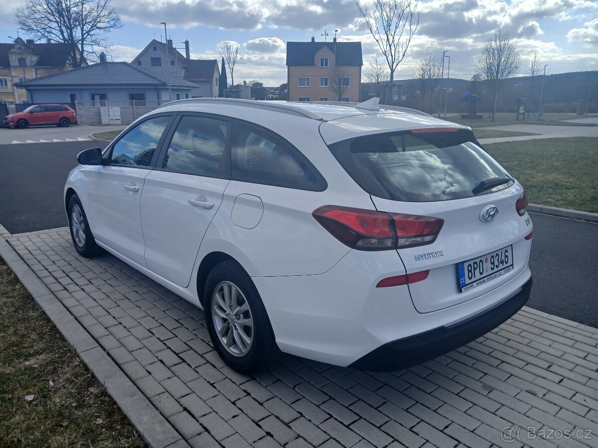 Hyundai i30 KOMBI 1,6 CRDi 85kW - 2