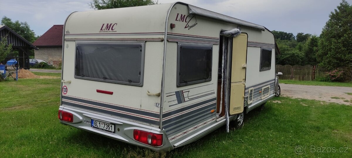 Obytný Karavan LMC Dominant - 2