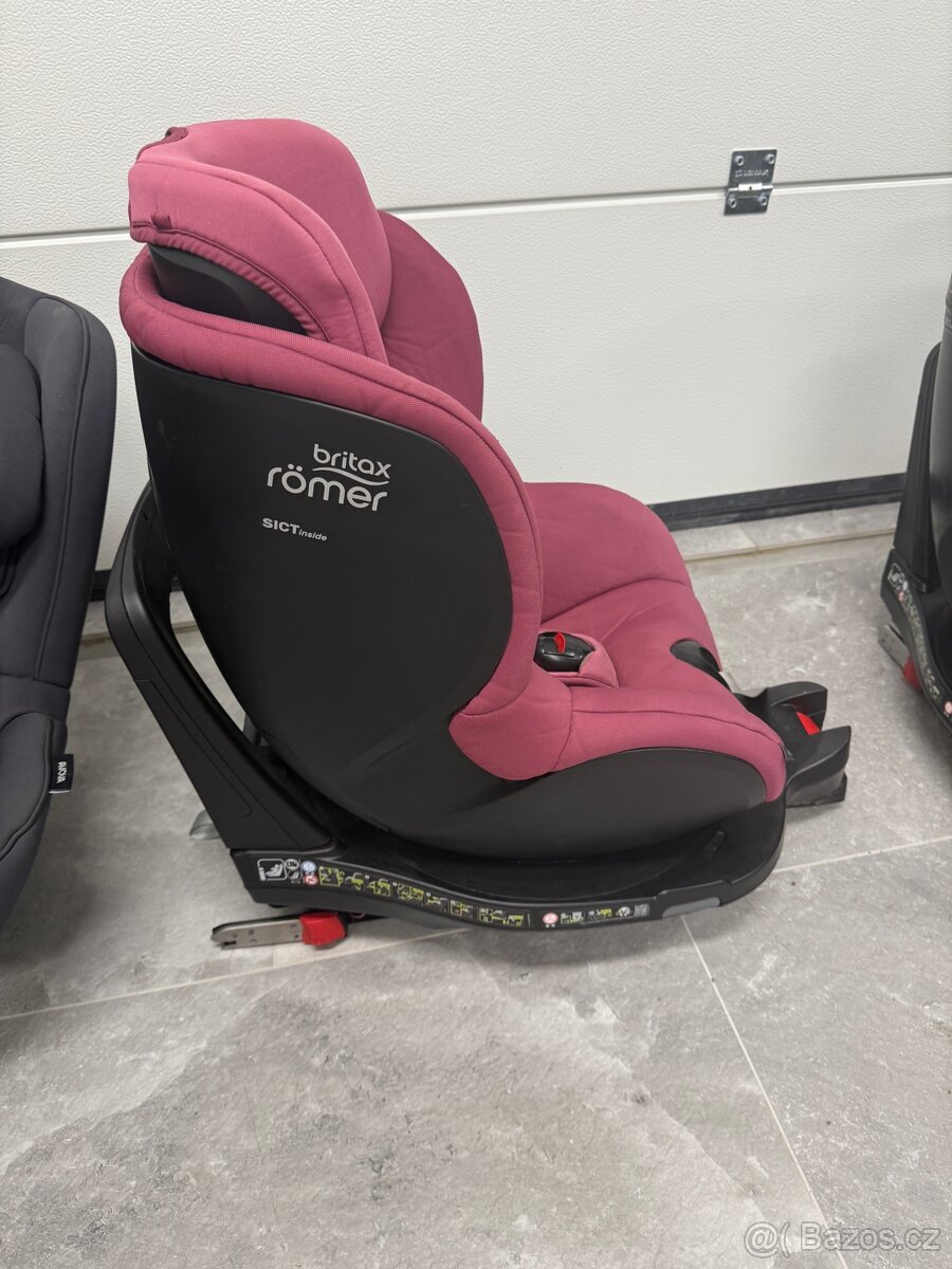 Autosedačka Britax Römer Dualfix M-size - 2