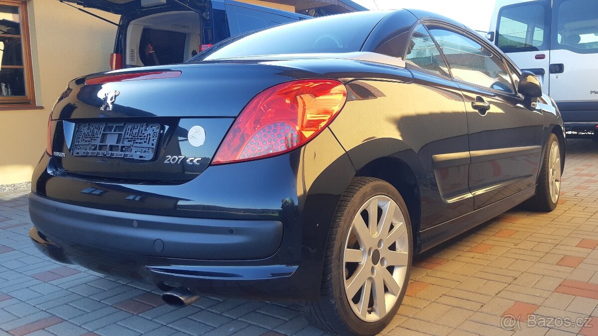 Peugeot 207 cc - 2
