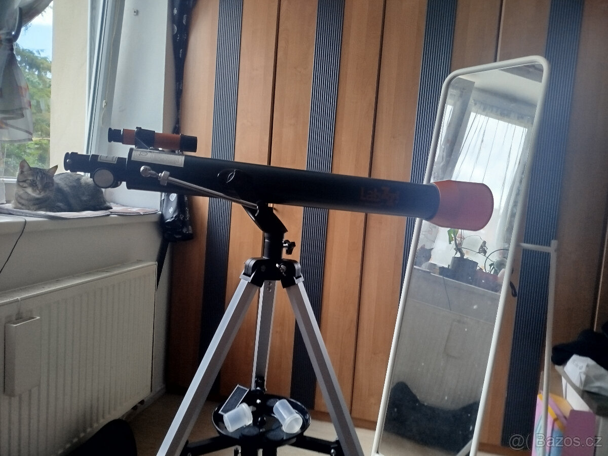 Hvězdářský dalekohled-Lab ZZ levenhuk. - 2