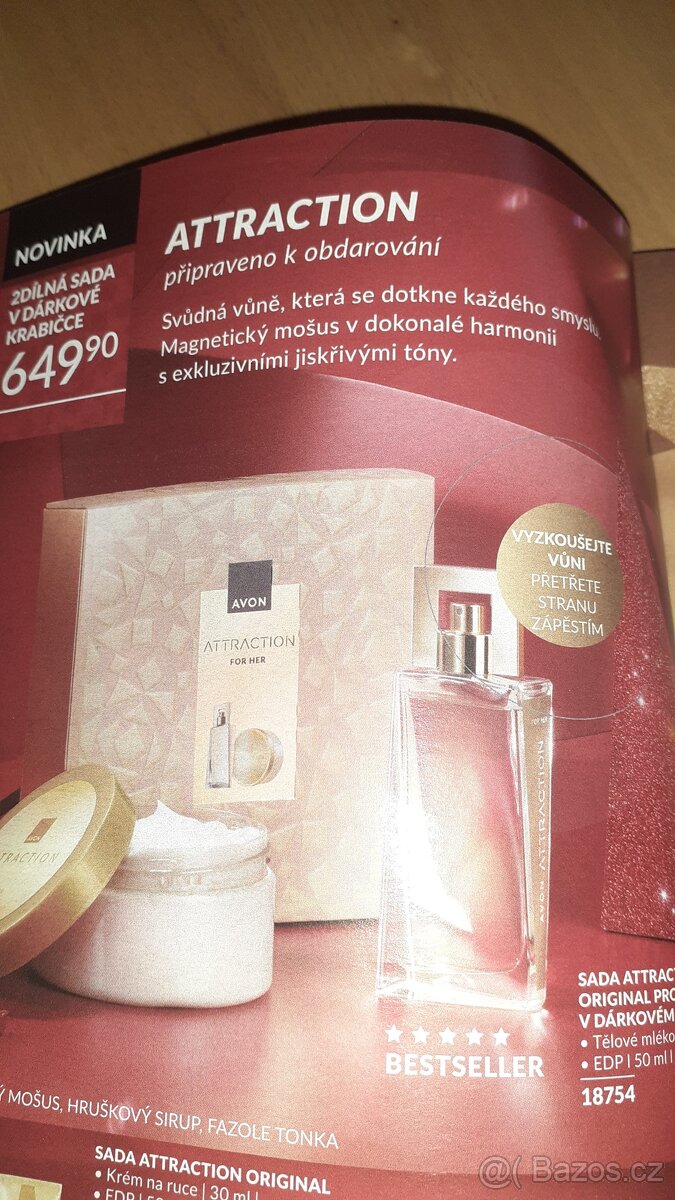 Dárková vánoční sada Avon Attraction EDP - 2