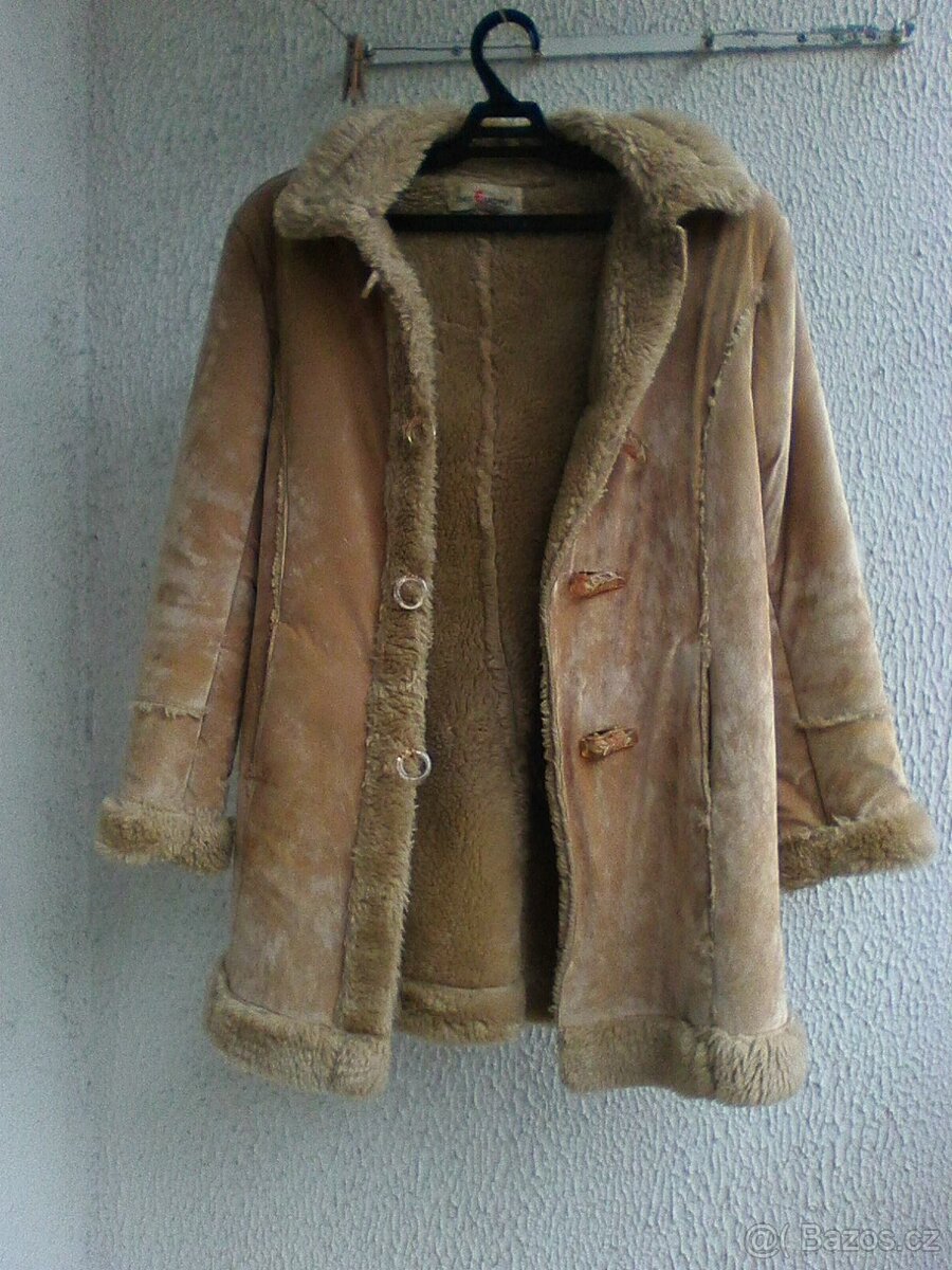 Dámský zimní kabát s kapucí, vel. M - 2