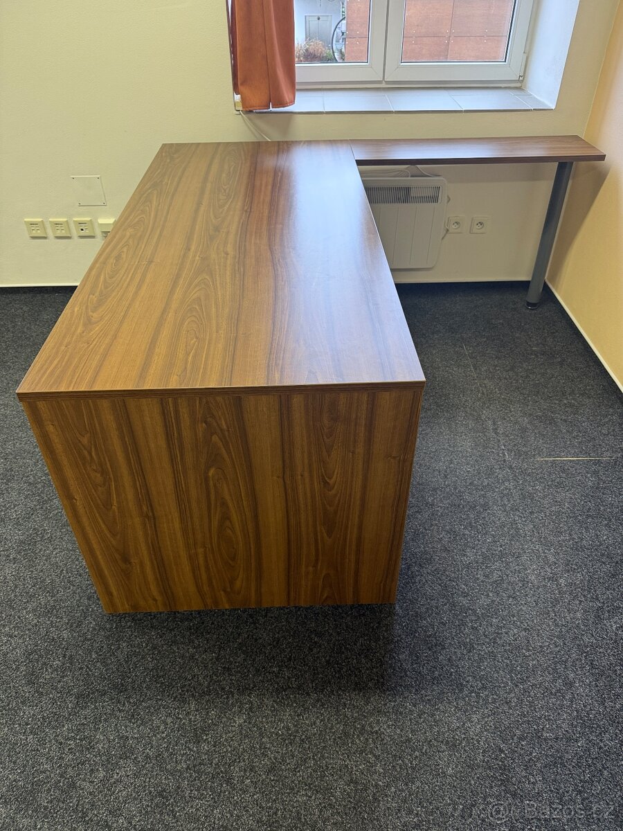 Kancelářský nábytek a ostatní - 2