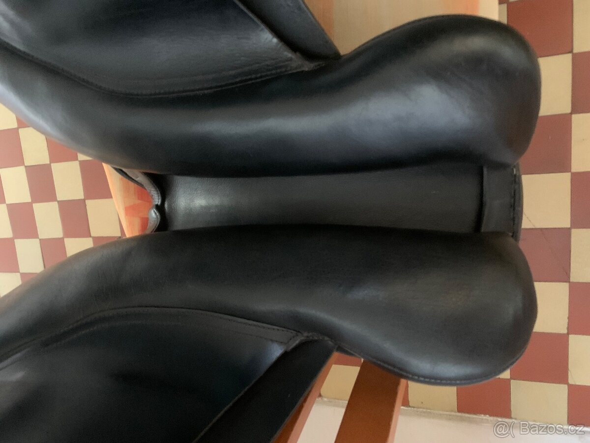 Všestranné skokové sedlo Revo I - 2