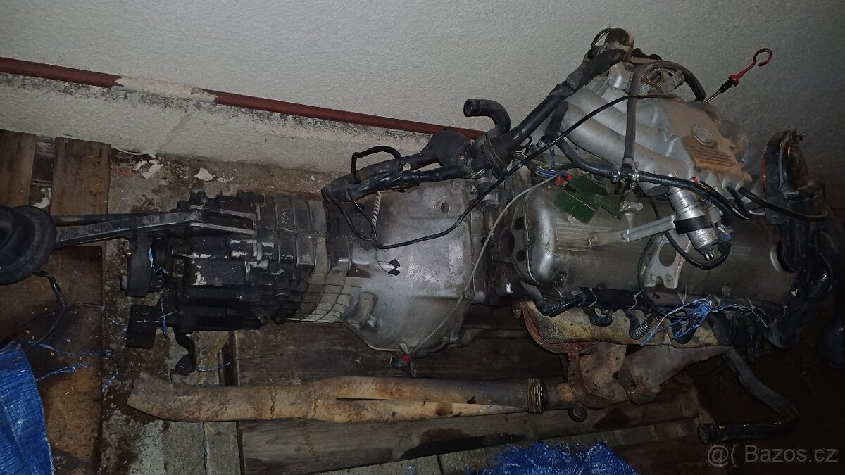 BMW e30 motor 2,7 ETA s převodovkou Getrag. - 2
