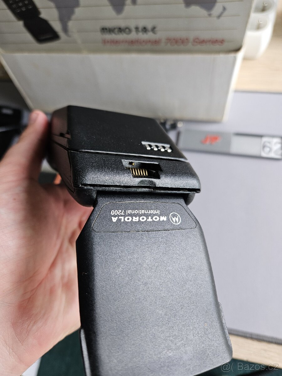 Motorola international 7200 - 2