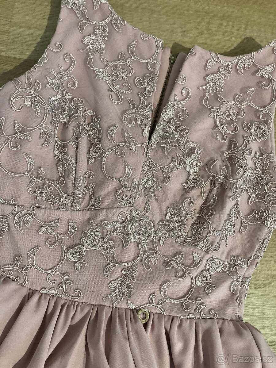 Luxusní plesové šaty S-M, levné - 2