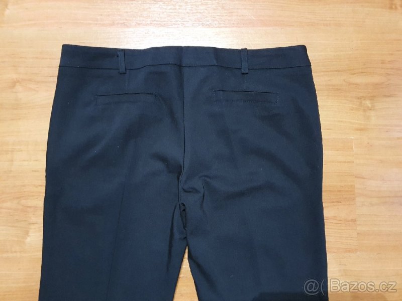 Černé kalhoty s puky éks, vel. M - 2