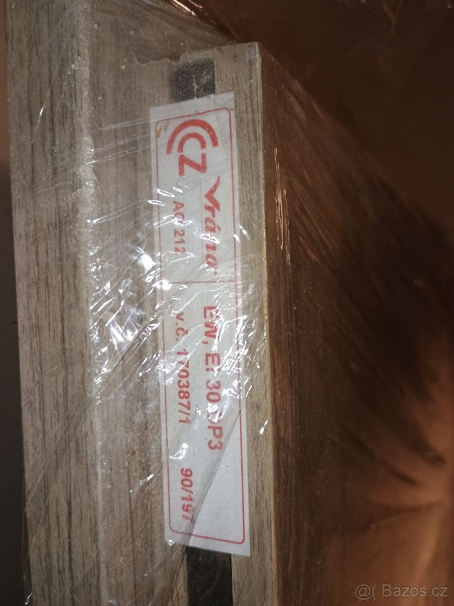 Protipožární vhodové dveře pravé 90 - 2