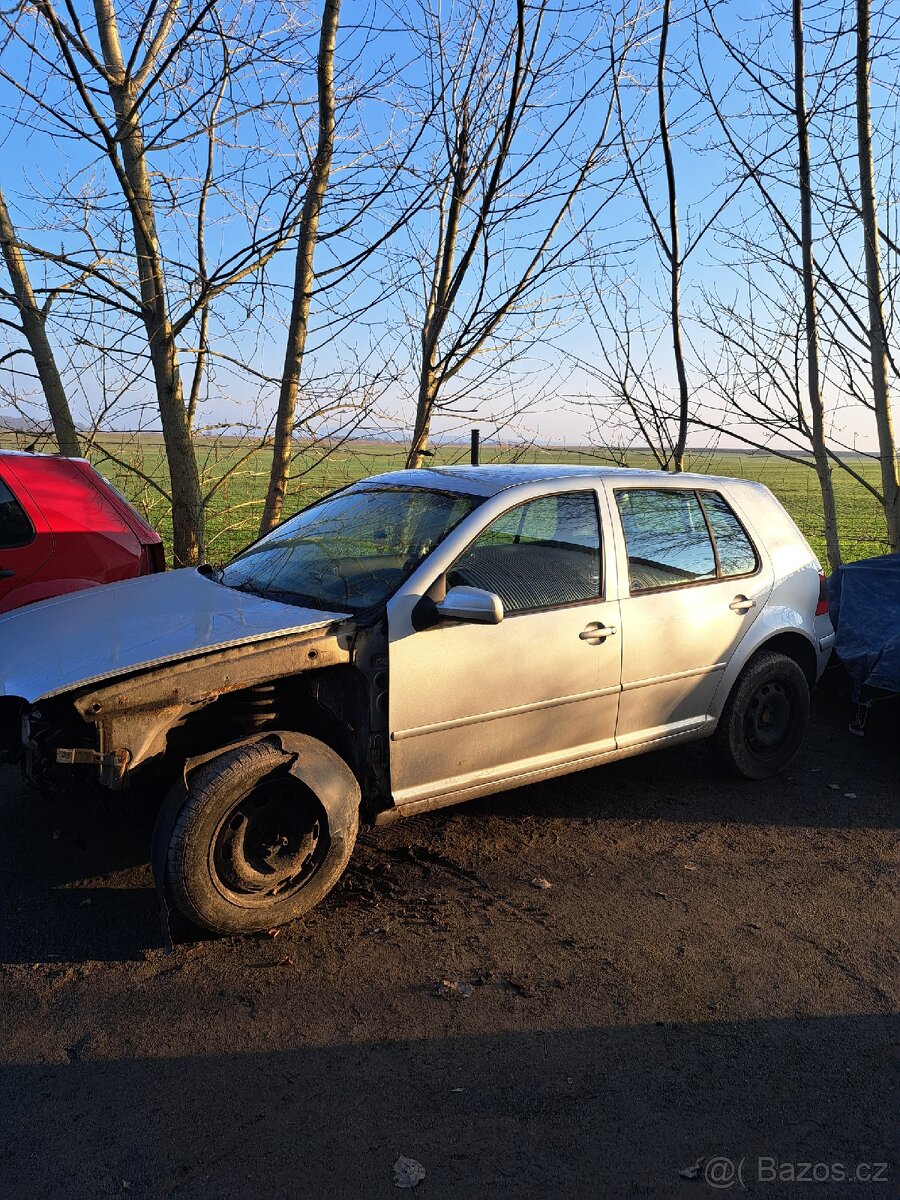 Prodej dílů na Golf nebo Bora - 2