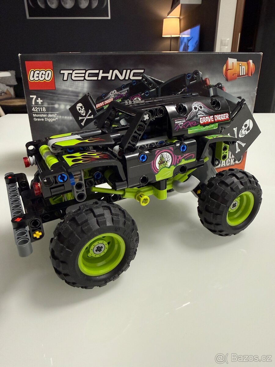 LEGO Technic 42118 - Monster Jam Grave Digger - 2