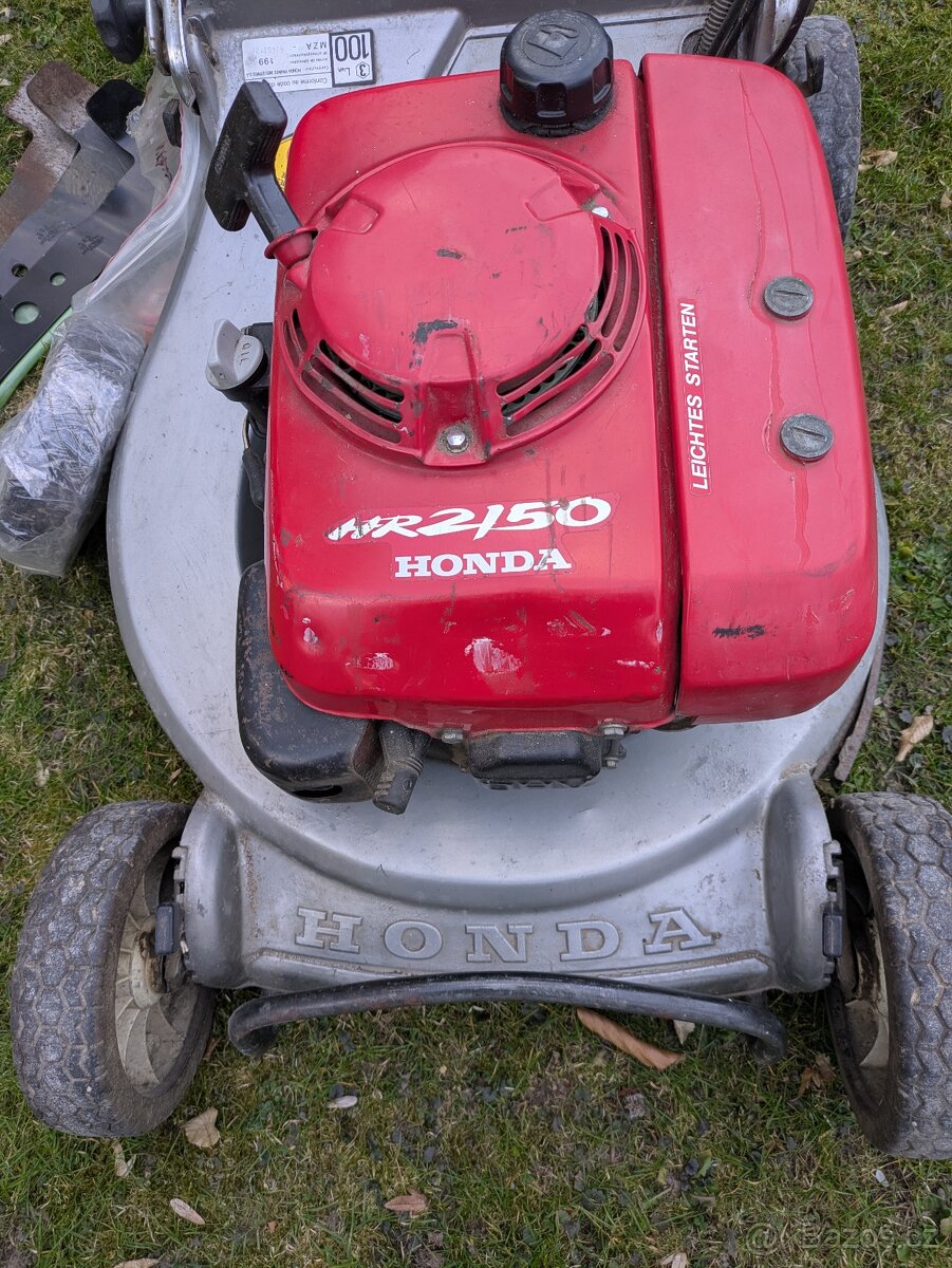 Prodám sekačku HONDA - 2