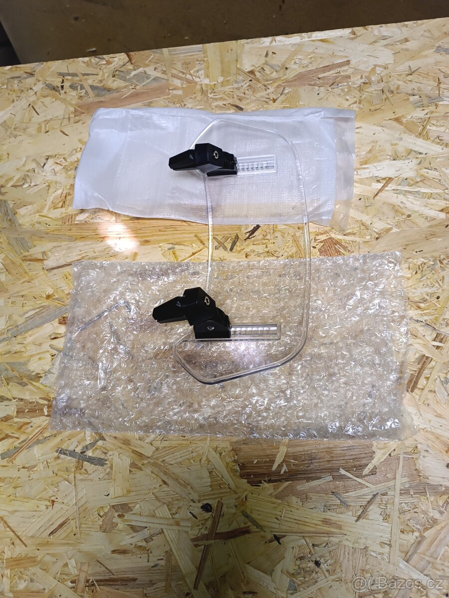 Deflektor na plexi - 2