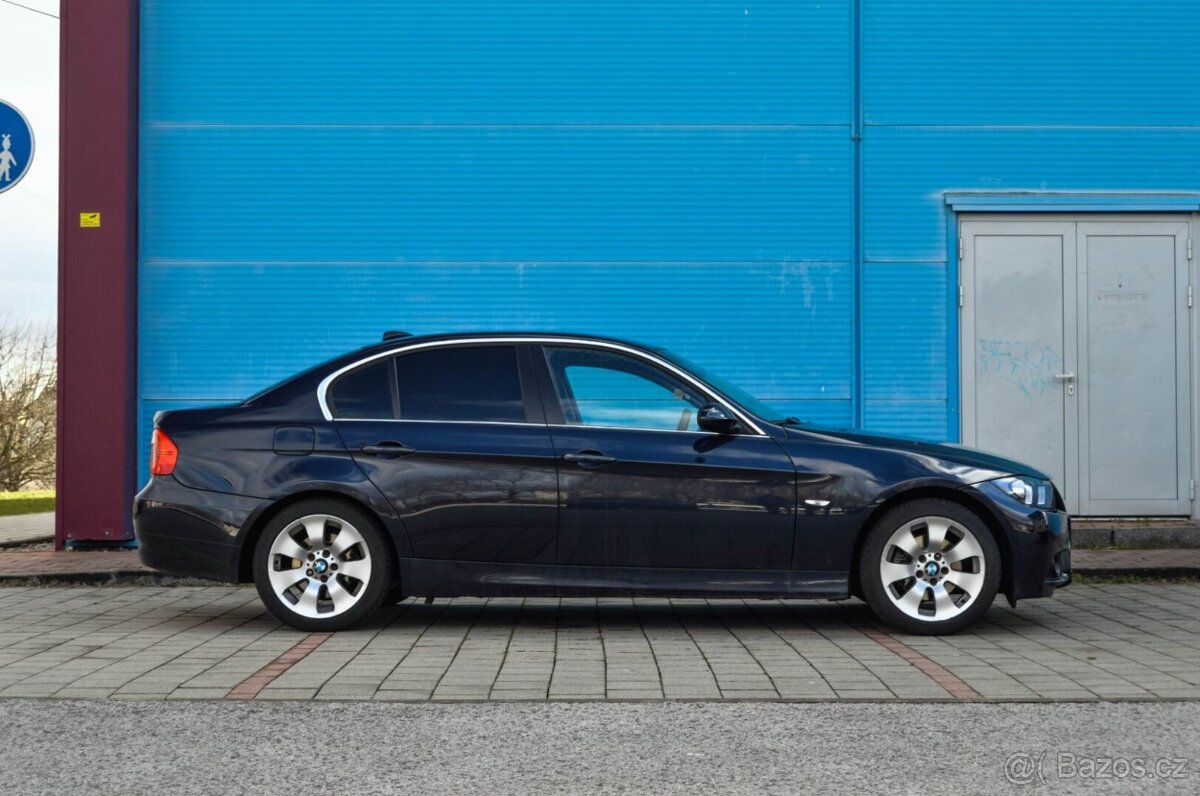 BMW E90 Rad 3 325i A/T - 2