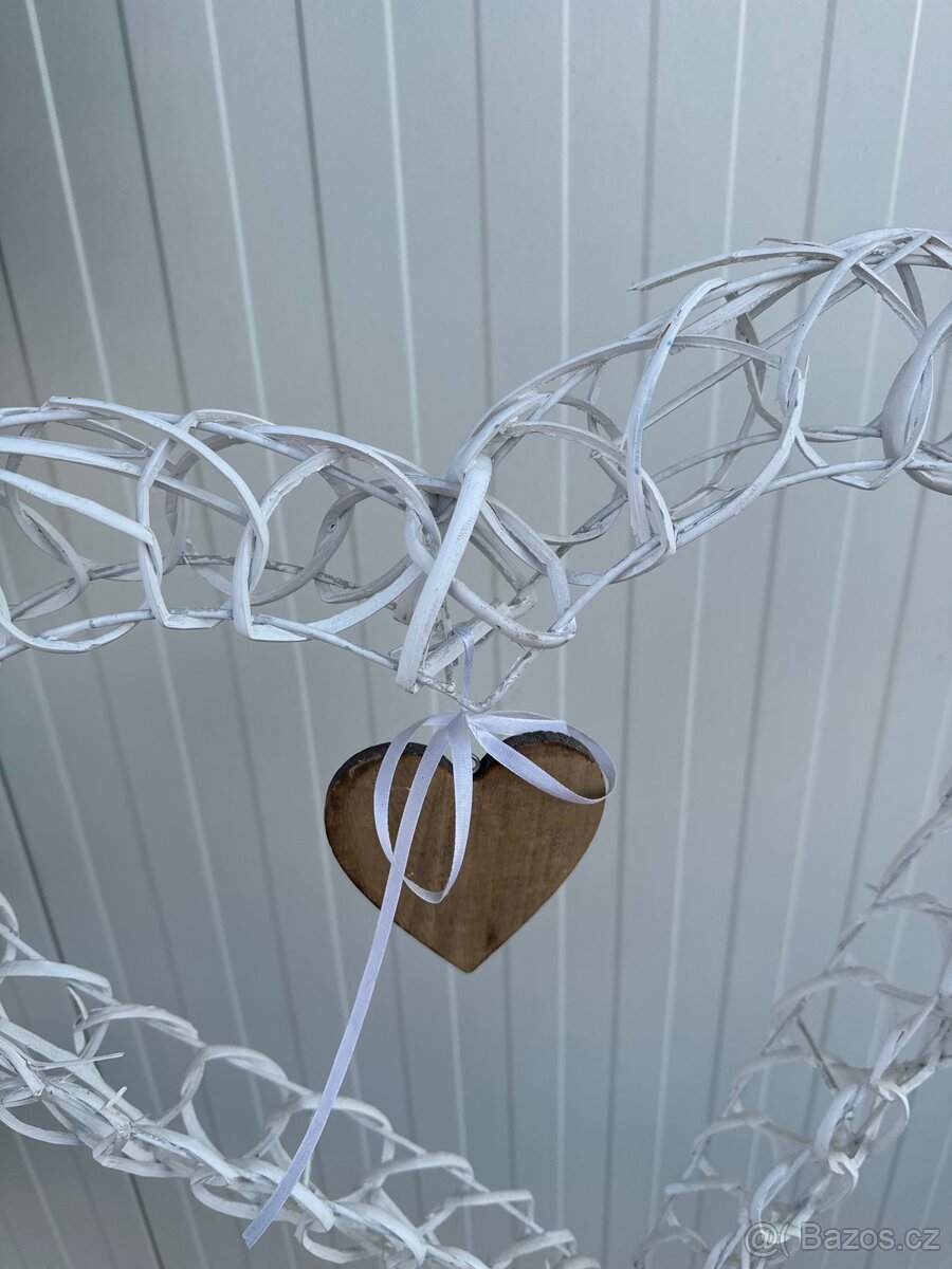 Kovové srdce na stojanu (dekorace) - 2