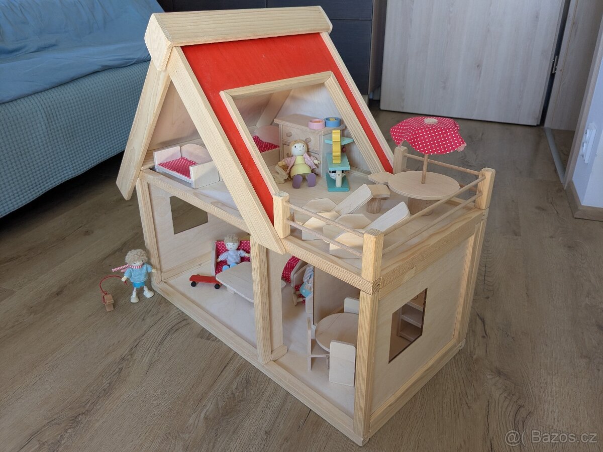 Dřevěný dům pro panenky - 2