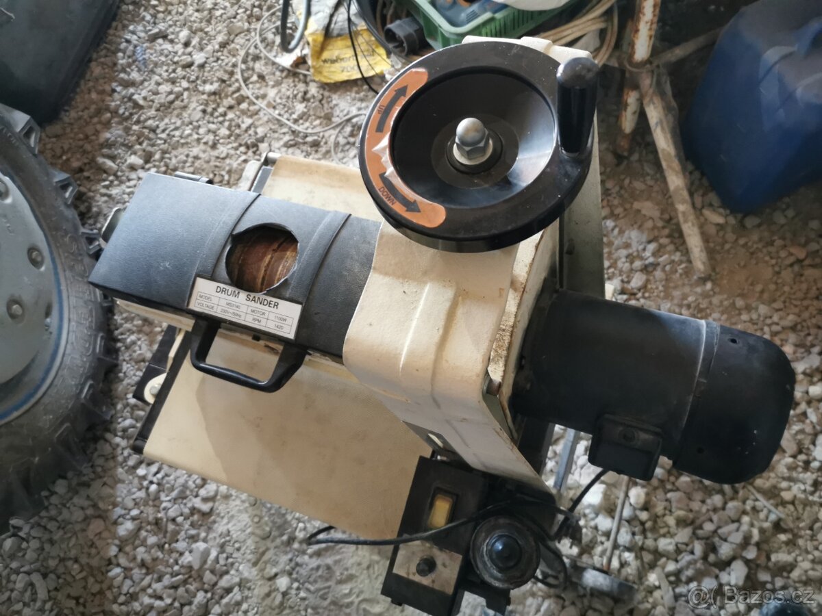 Válcová bruska - 2