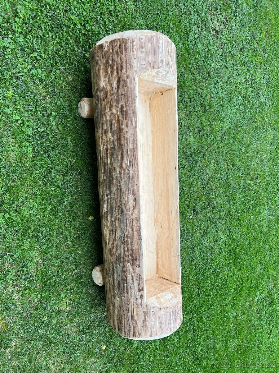 Dřevěný truhlík z masivu - 2