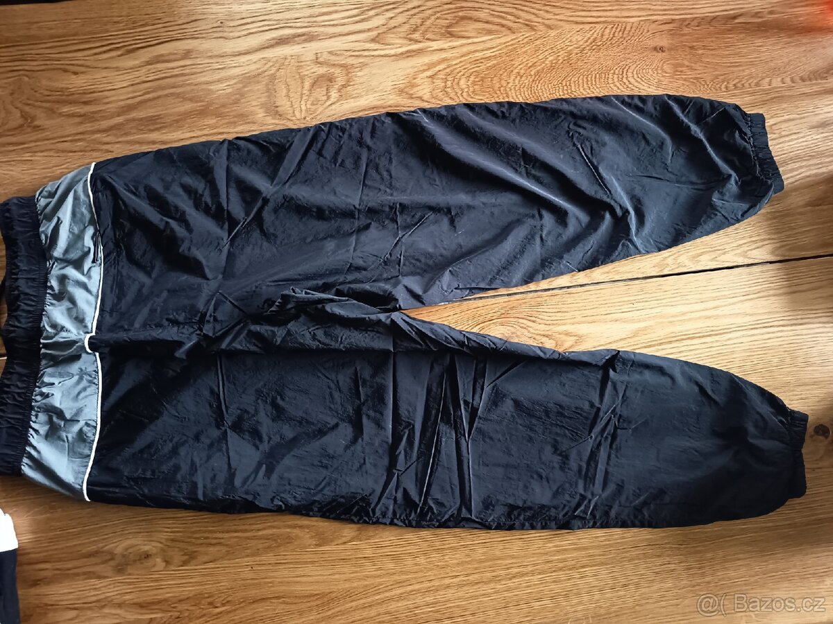 Šusťákové kalhoty Cropp - loose jogger, vel. XS , 28 - 2