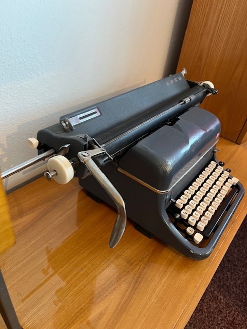 Psací stroj - 2