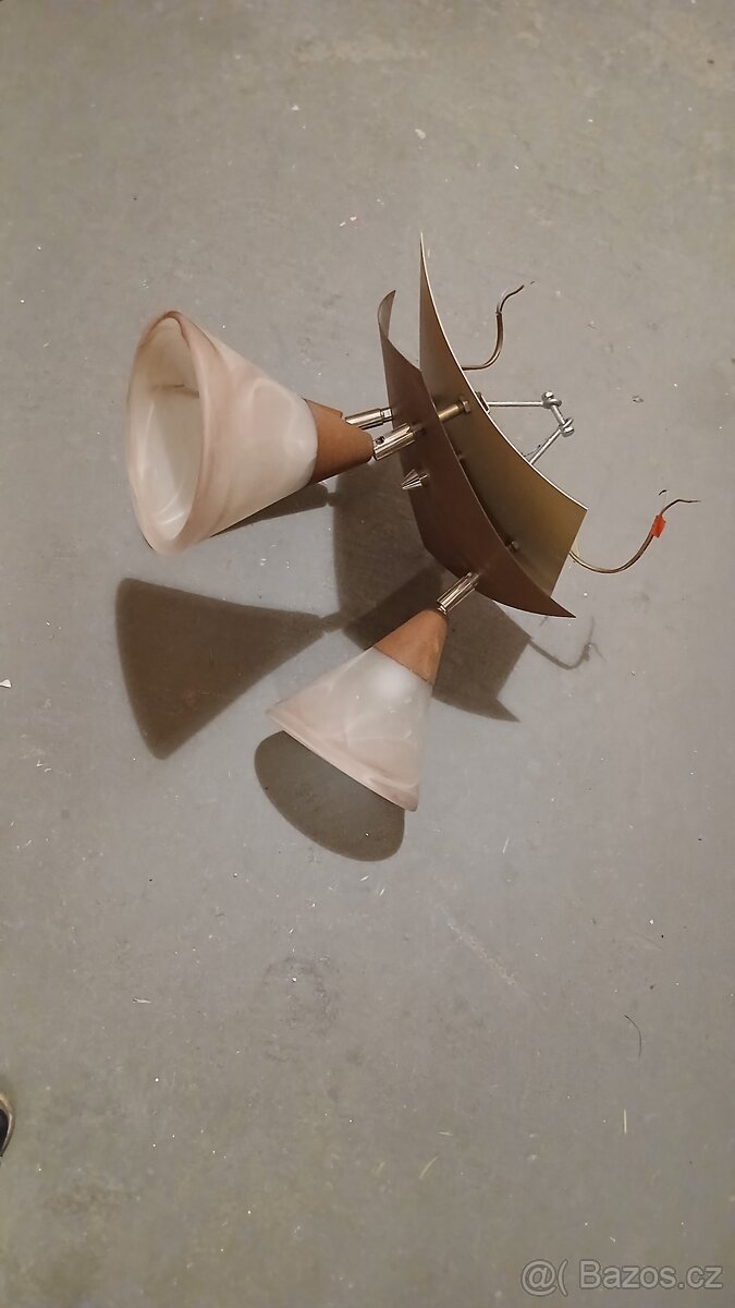 Světlo, svítidlo, hnědé, modré - 2