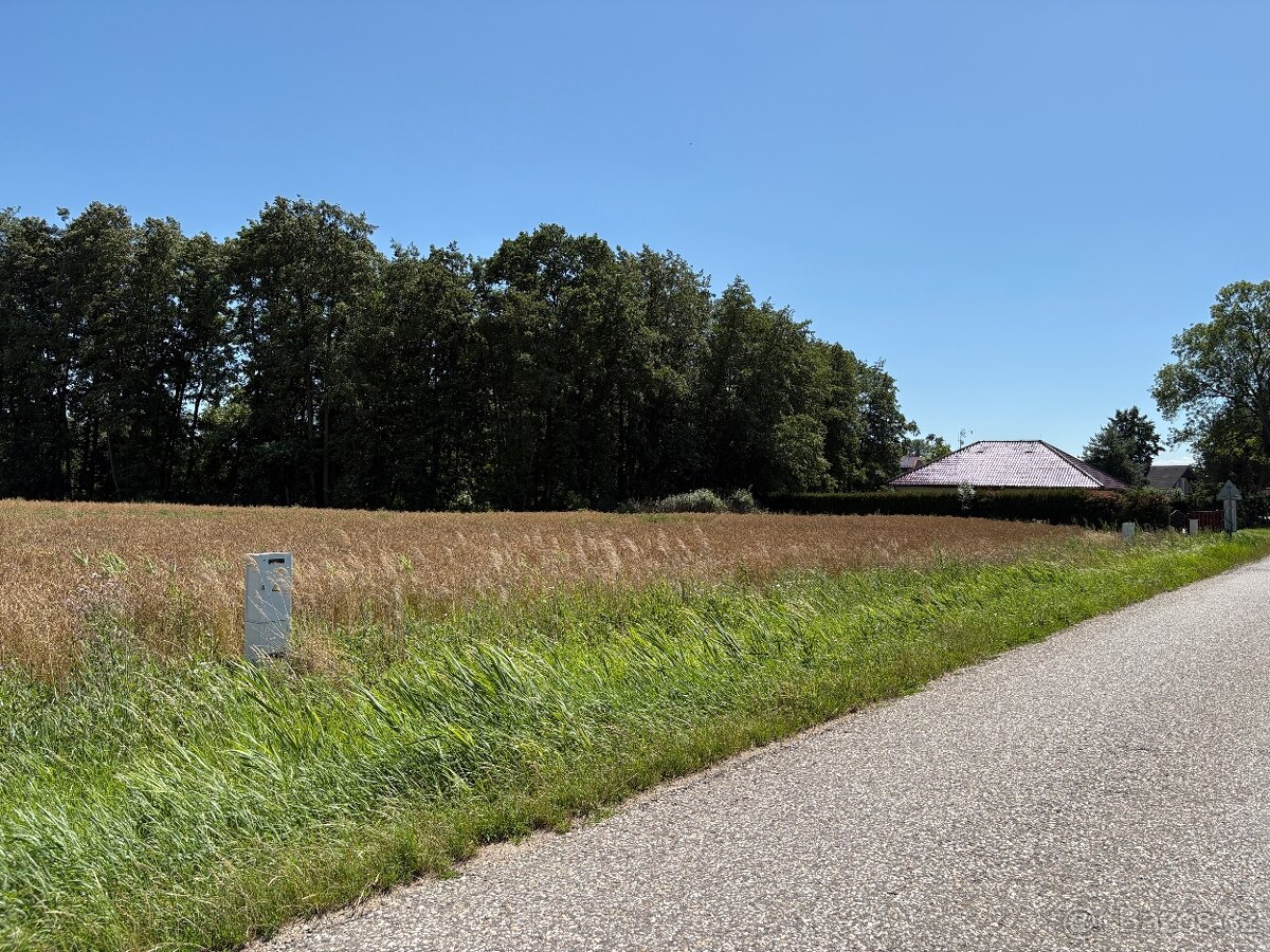 Stavební pozemek 1146m2 - 2