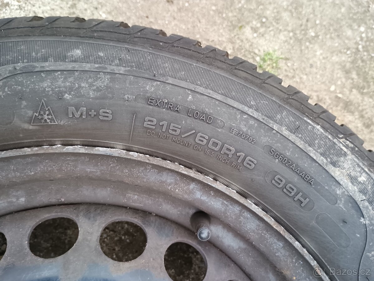 Zimní pneu 215/60 R16 - 2