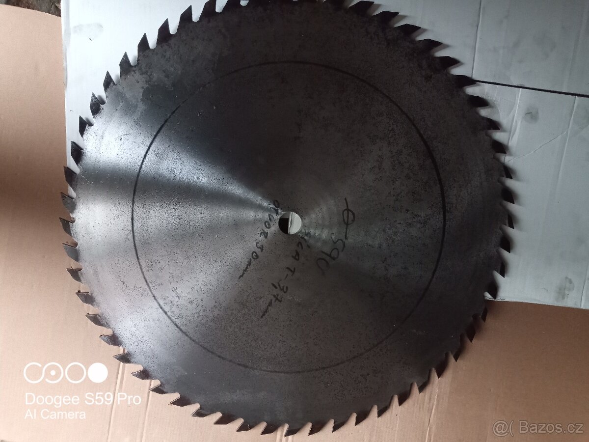 Prodám okružní pilu 590mm,400mm - 2