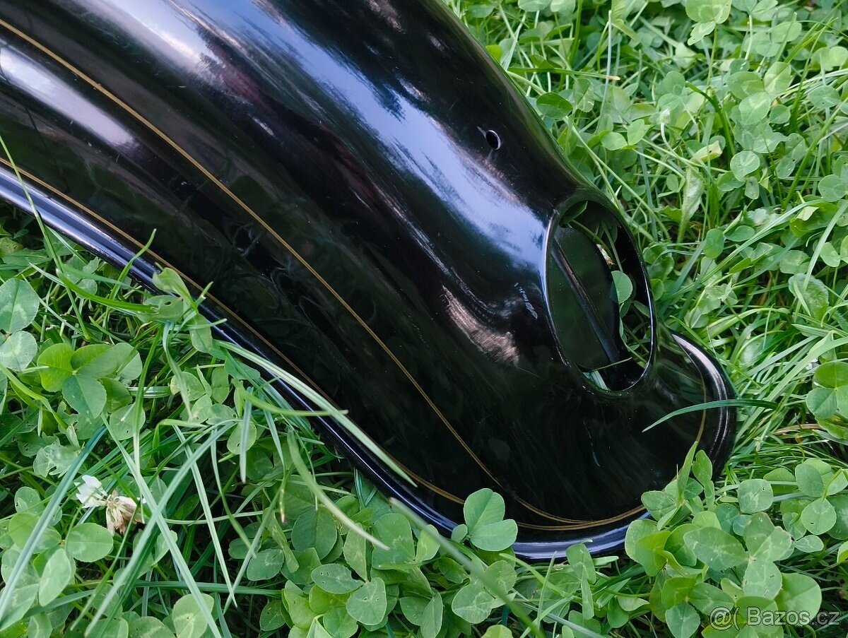 Originální nepoužitý zadní blatník ČZ sport 19' kola 250 - 2