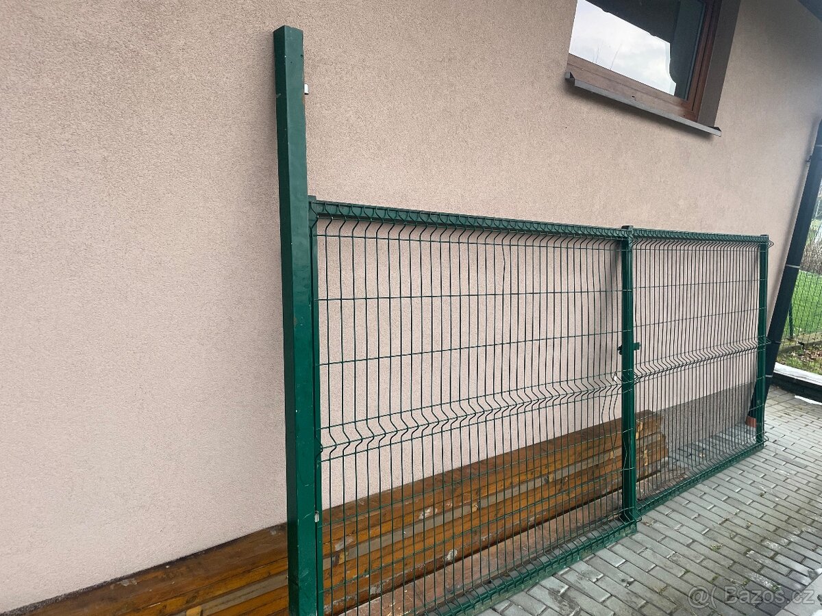 dvoukřídlá brána Rezervace - 2