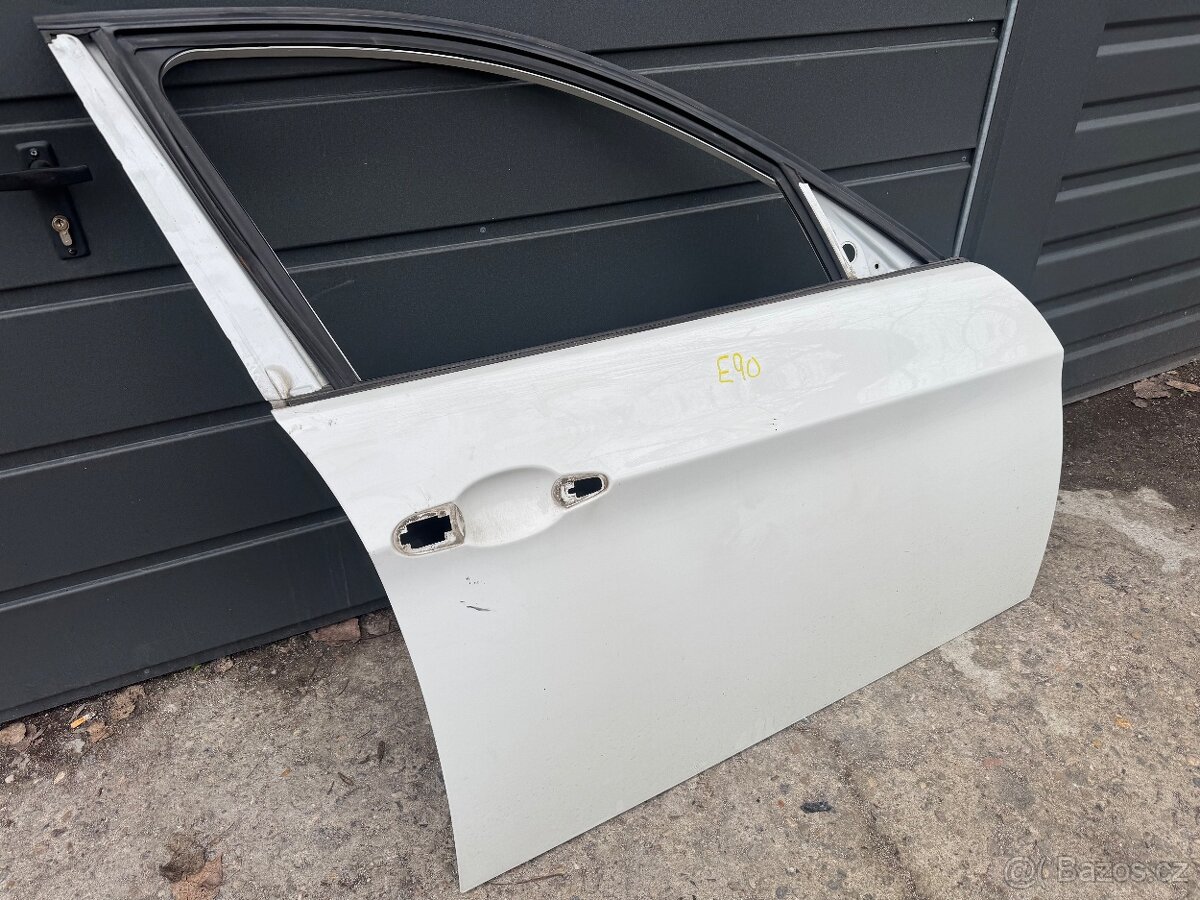 BMW E90 přední pravé dvere - 2