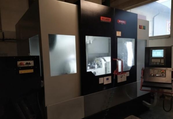 OC Quaser MF 630C 5-osý model, rok výroby 2015 - 2