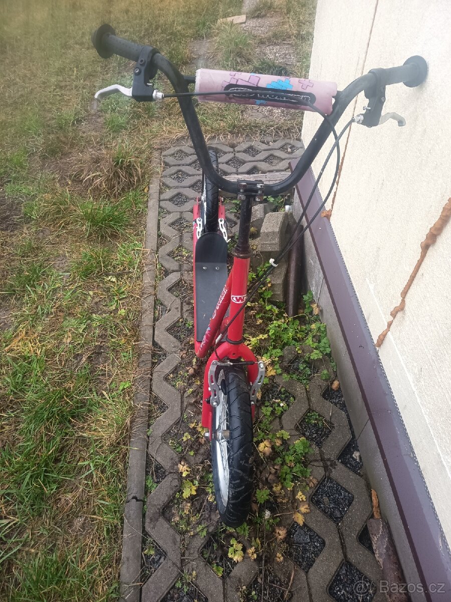 Koloběžka (červená) - 2
